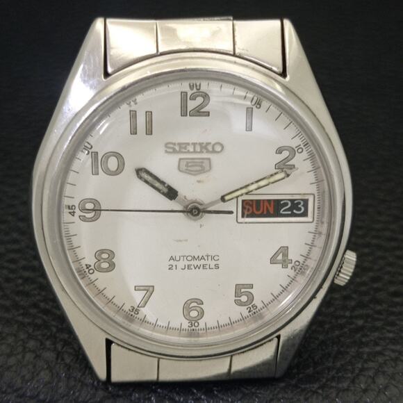 Vintage 1985 Seiko Automatic Mens Silver Watch W/daydate & Patina accents - Picture 4 of 10